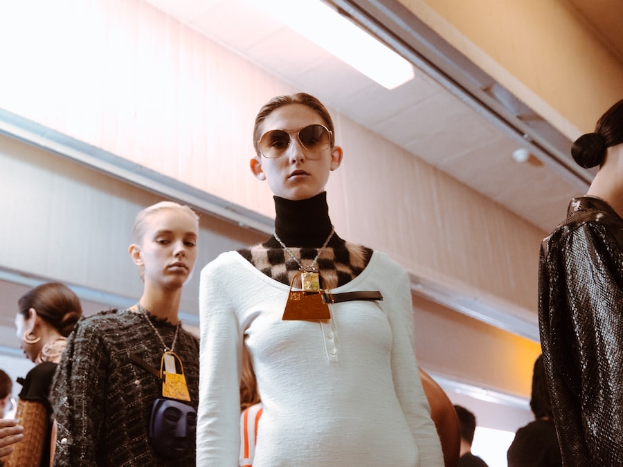 Loewe AW16 12