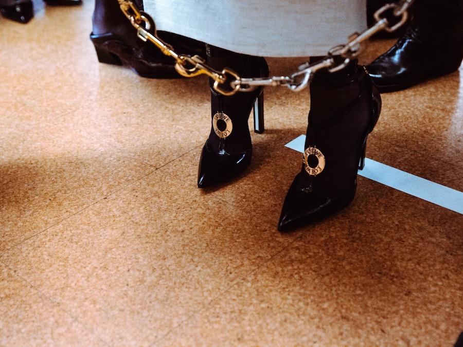 Loewe AW16 24