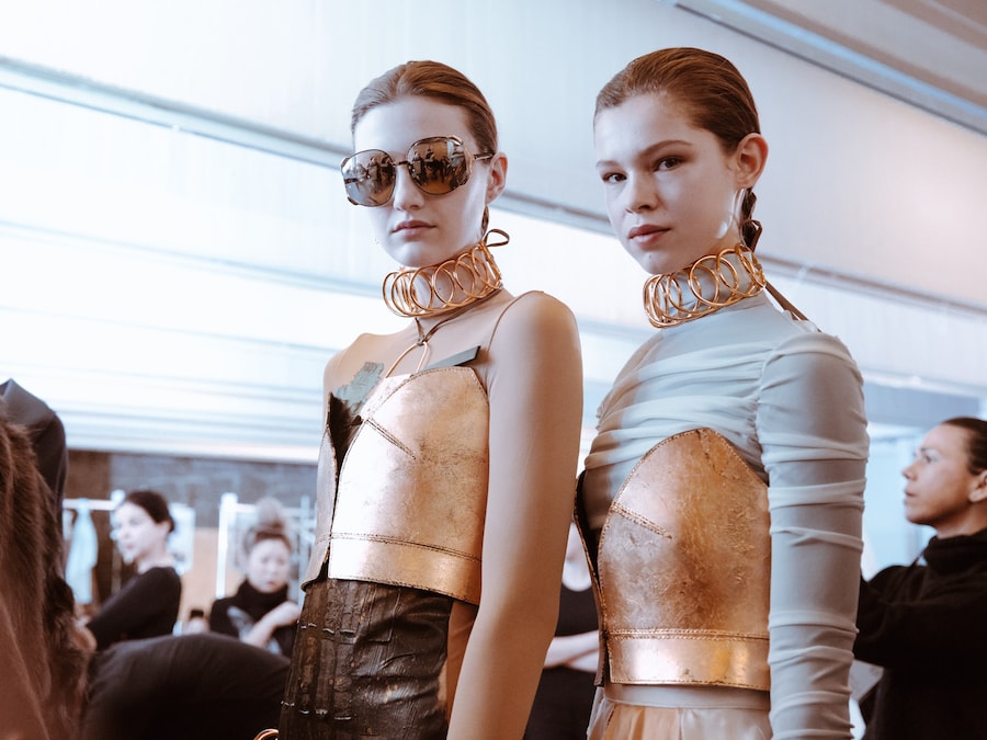 Loewe AW16 8