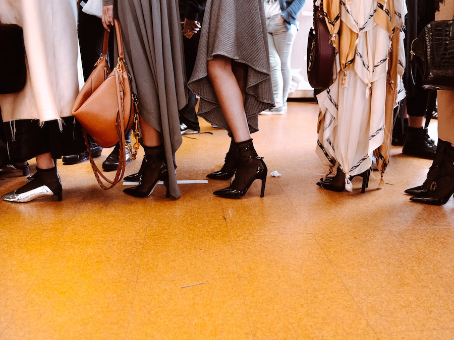 Loewe AW16 26