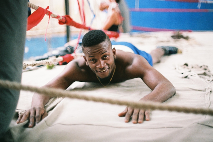 Photo from series “Izquierda, derecha, izquierda” 8