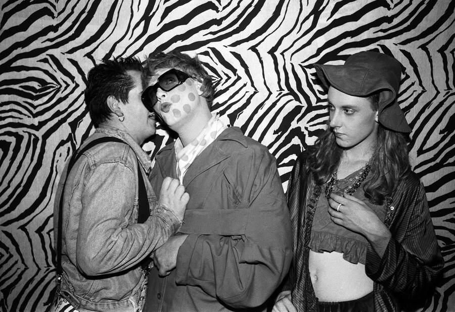 Dave Swindells/YOUTH CLUB 12