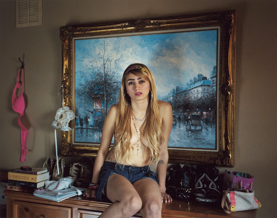 Scarlet Muse — Prostitution and Photography 2