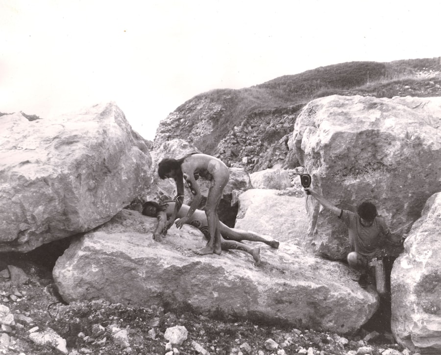 The Neo Naturists, Wapping Beach, 1982. Courtesy o 22