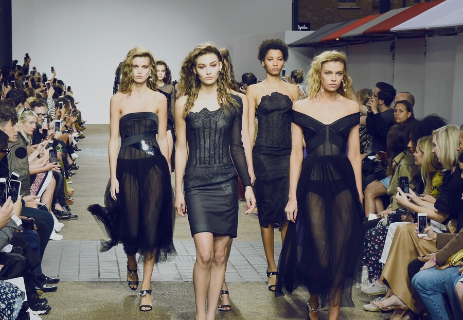 Topshop Unique SS17 LFW Womenswear Dazed 3