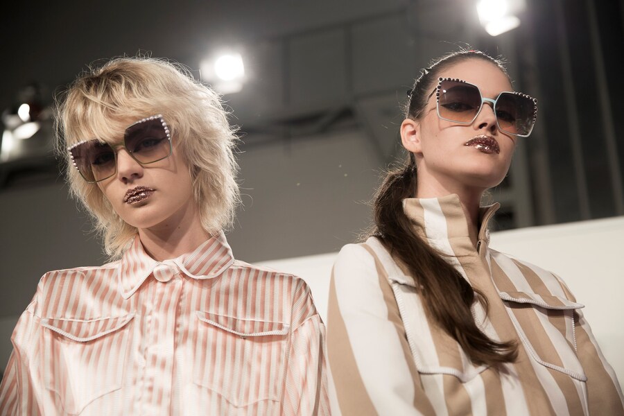 Backstage at Fendi SS17 MFW Dazed 9