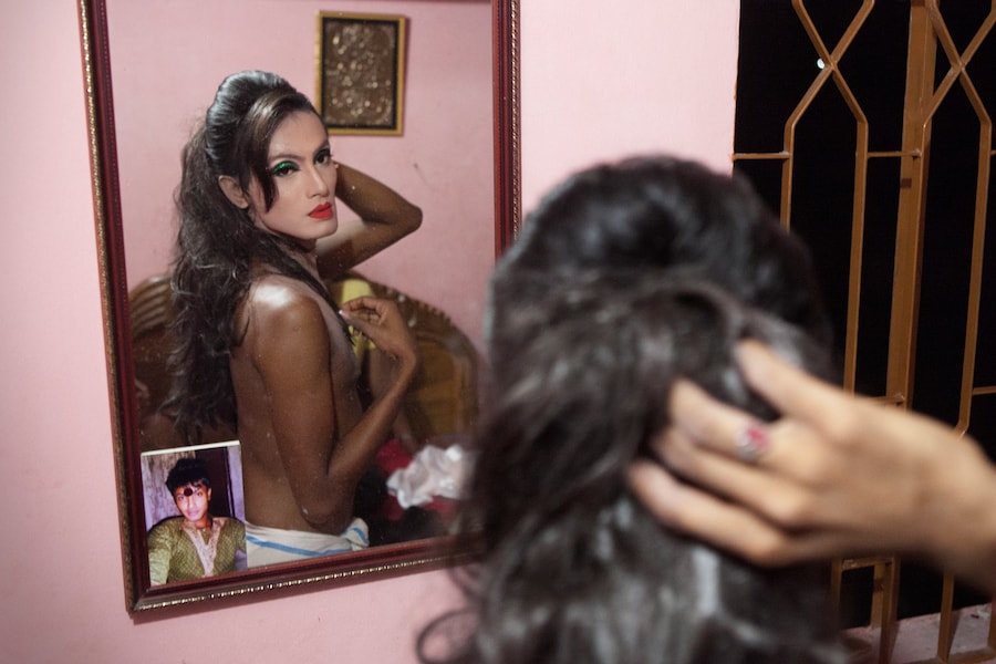 Raffaele Petralla’s Third Sex in Bangladesh 4