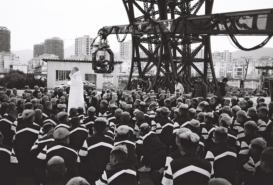 Romain Gavras/ Jamie XX - Gosh 6