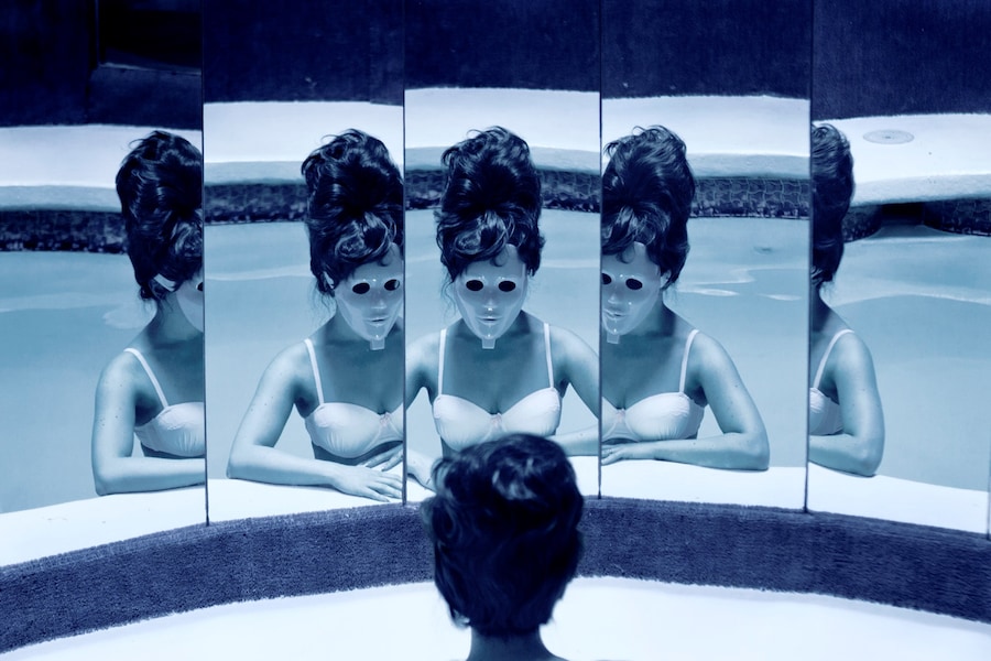 Juno Calypso’s The Honeymoon, 2015-2016 5