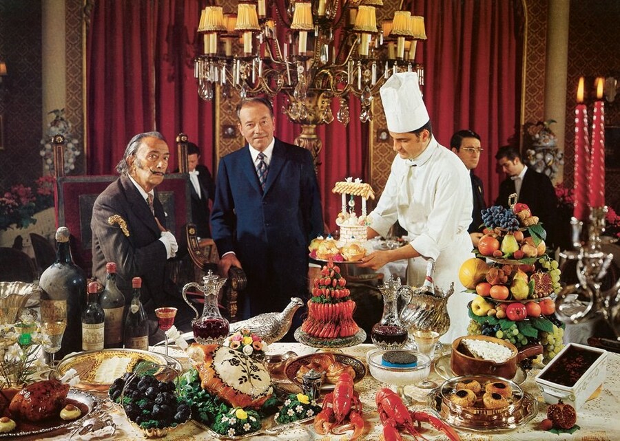 Salvador Dali’s Les diners de Gala 0