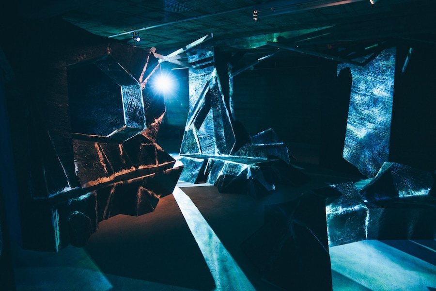 The Veuve Clicquot Widow Series ‘ROOMS’ by FKA twigs 10