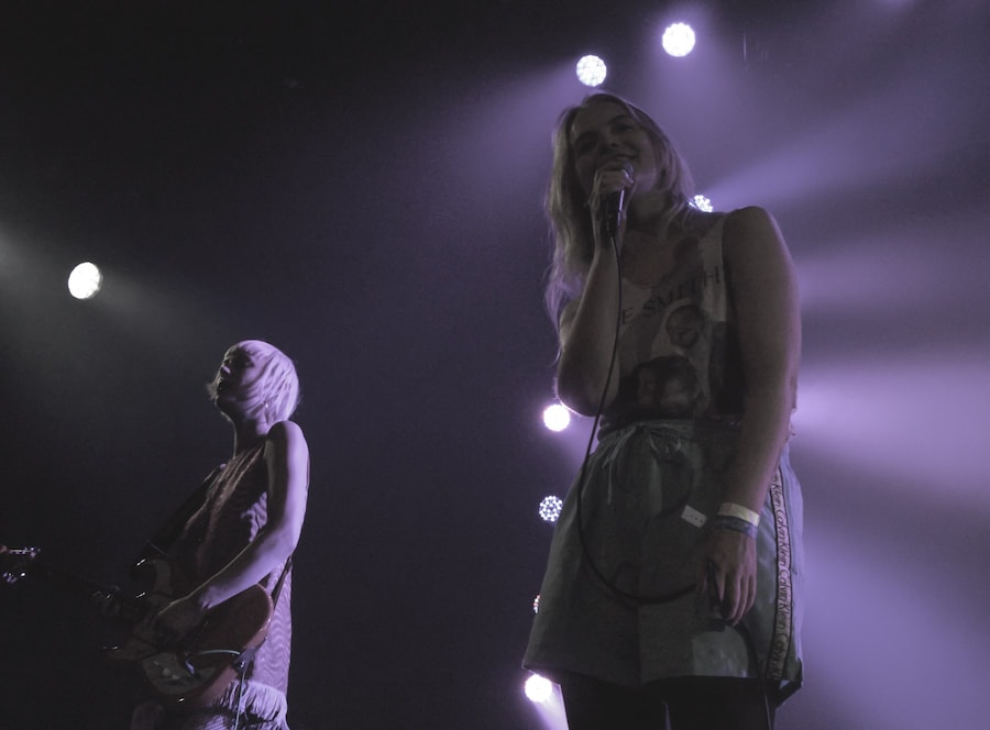DreamWifeLiorPhillips05 1
