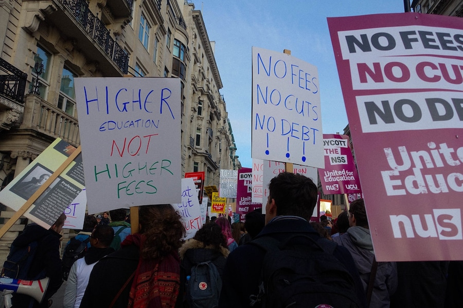 London students protest 3