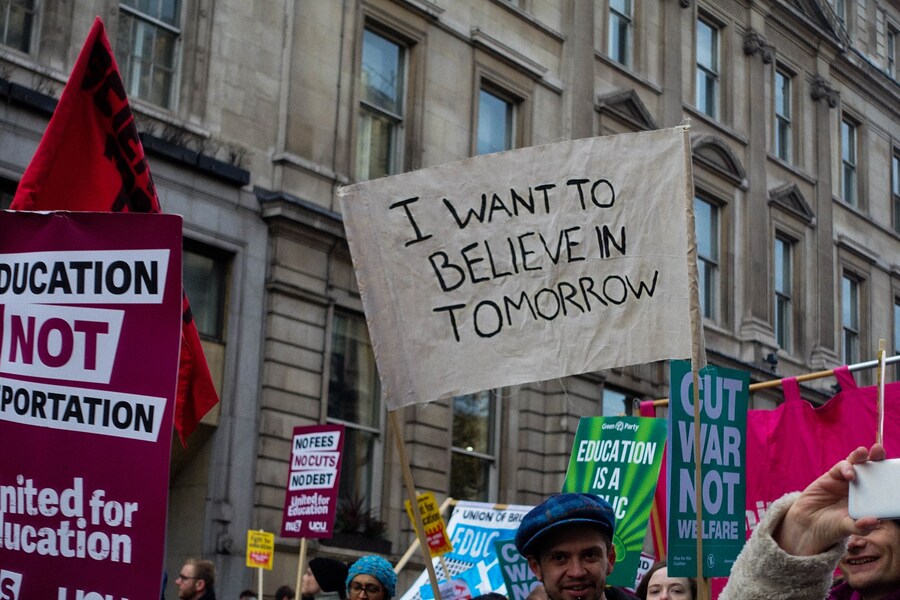 London students protest 11
