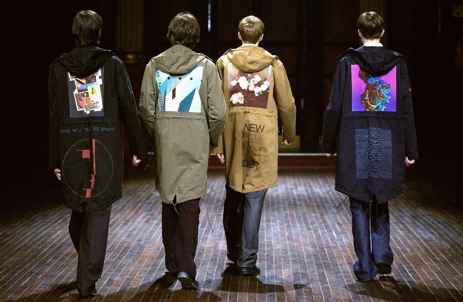 Raf Simons AW 2003 Image courtesy of Raf Simons 4
