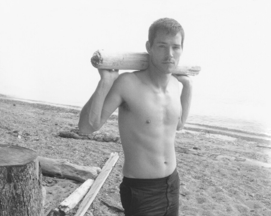 Cole with Driftwood, Sunshine Coast 2016 6