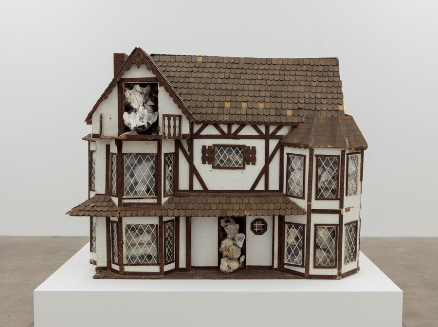 Portia Munson, The Garden, 2017, Dazed 21