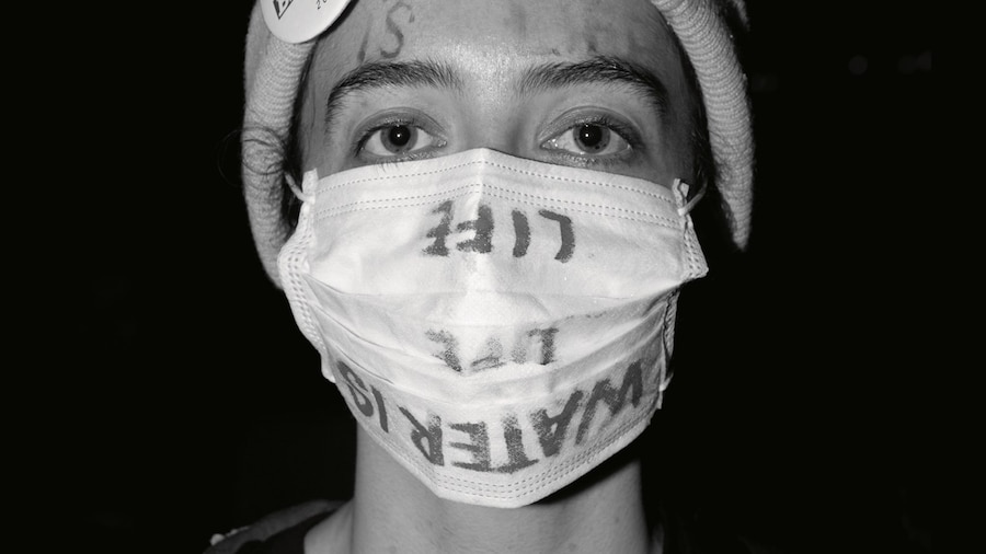 LR_Ethan-Protest