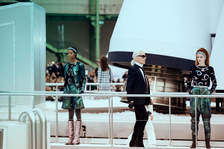 Chanel AW17 womenswear paris dazed 38
