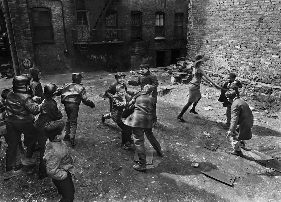 Larry Fink’s Fink on Warhol: New York Photographs of the 196 2