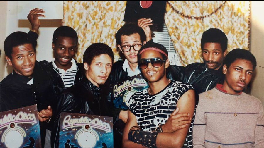 Jesse Saunders and crew 6