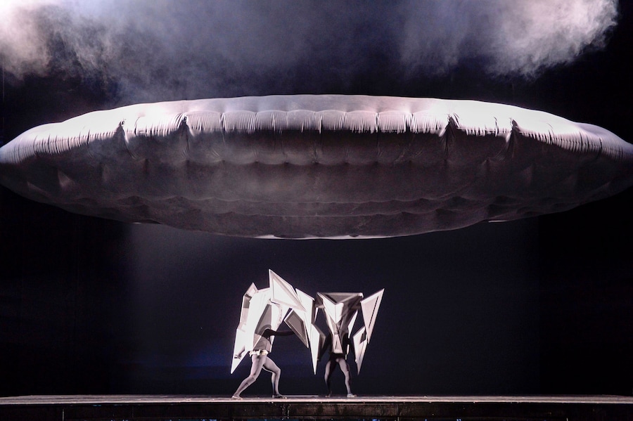 gareth pugh opera antigona costume design video game 2