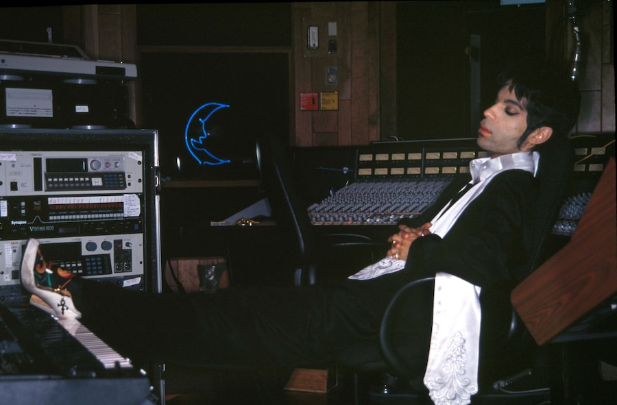 Prince at Paisely 16