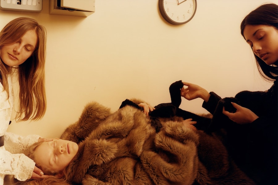 simone rocha aw17 campaign colin dodgson 8