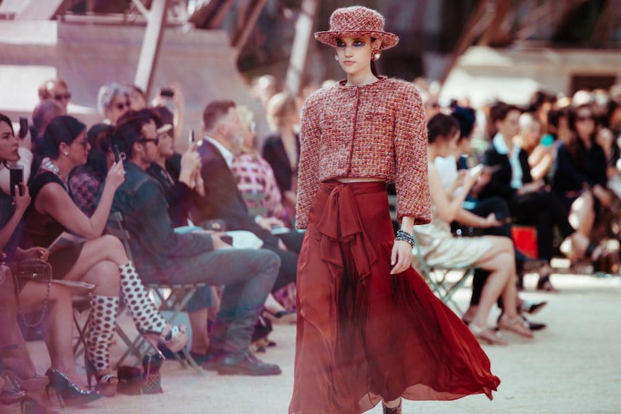 chanel couture aw17 paris karl lagerfeld eiffel tower 13