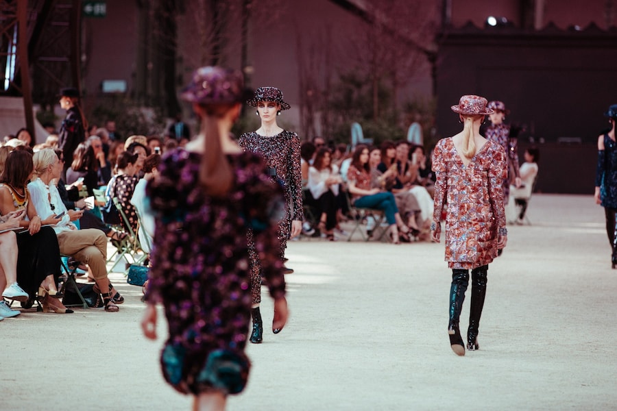 chanel couture aw17 paris karl lagerfeld eiffel tower 16