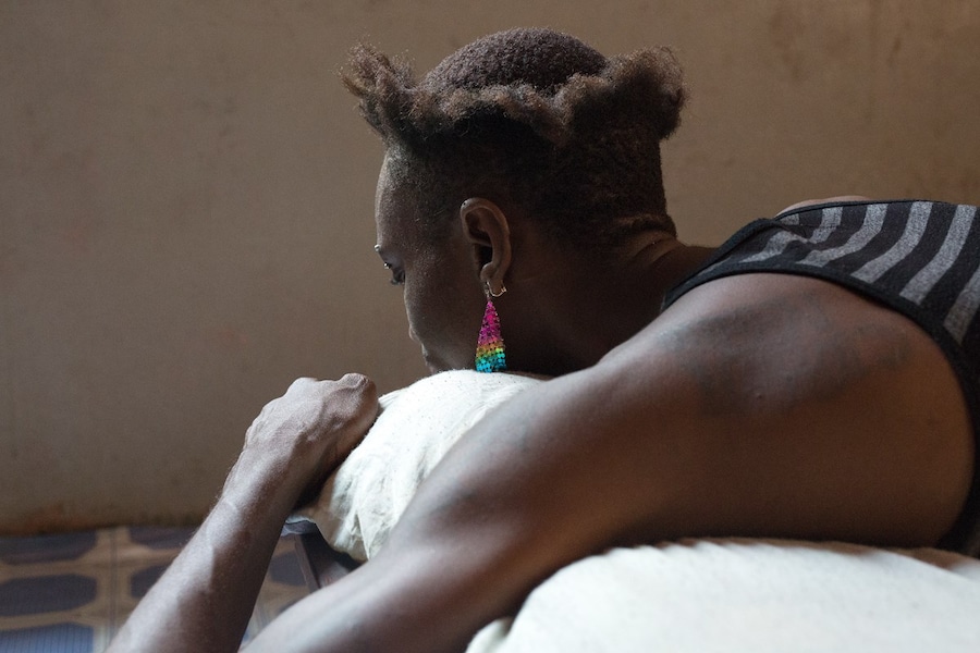 Lee Price, Sierra Leone 6