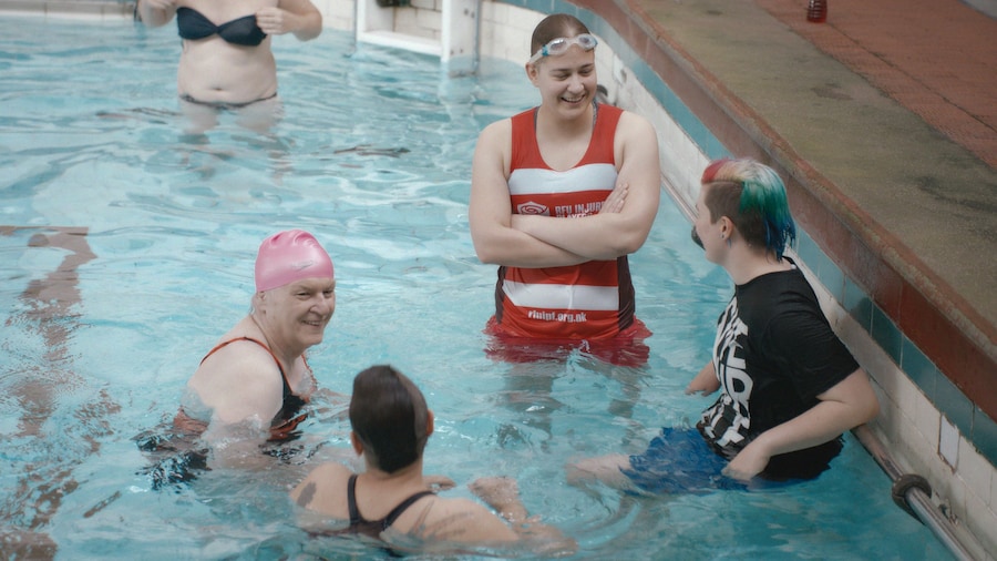 “The Swimming Club” 3