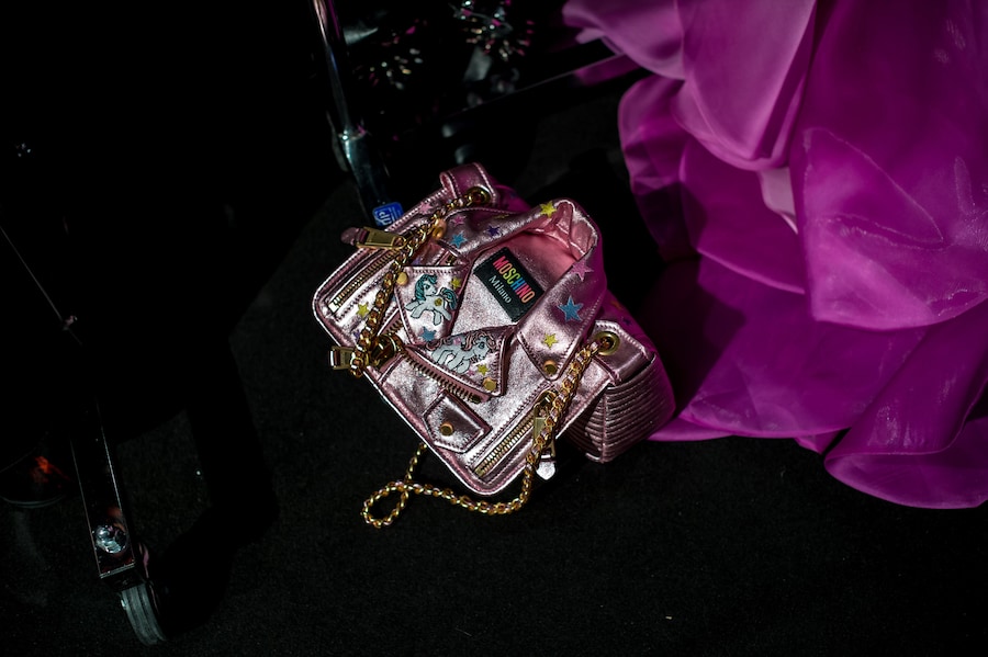 Moschino SS18 mfw milan jeremy scott 22