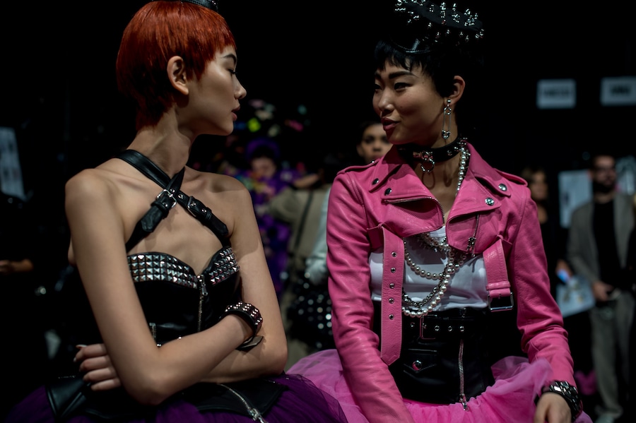Moschino SS18 mfw milan jeremy scott 3