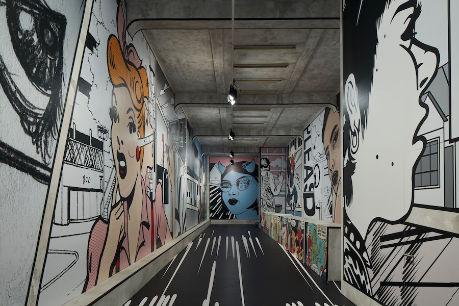 Prada Women&#39;s SS18 fashion mfw milan comics 2
