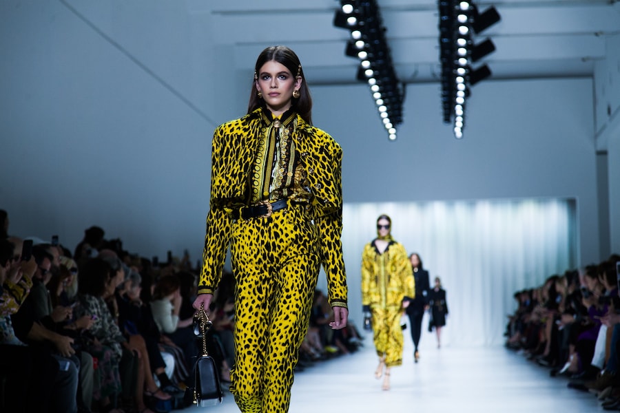 versace ss18 fashion milan mfw 16