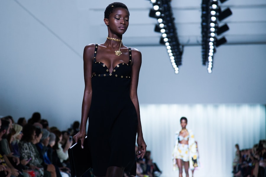 versace ss18 fashion milan mfw 33