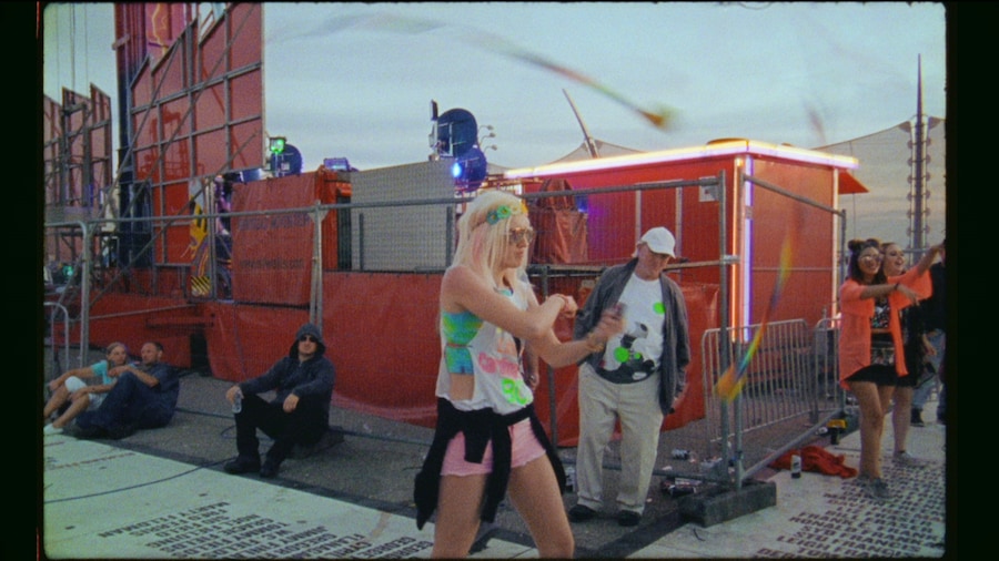 Dan Emmerson's Paper Planes 7