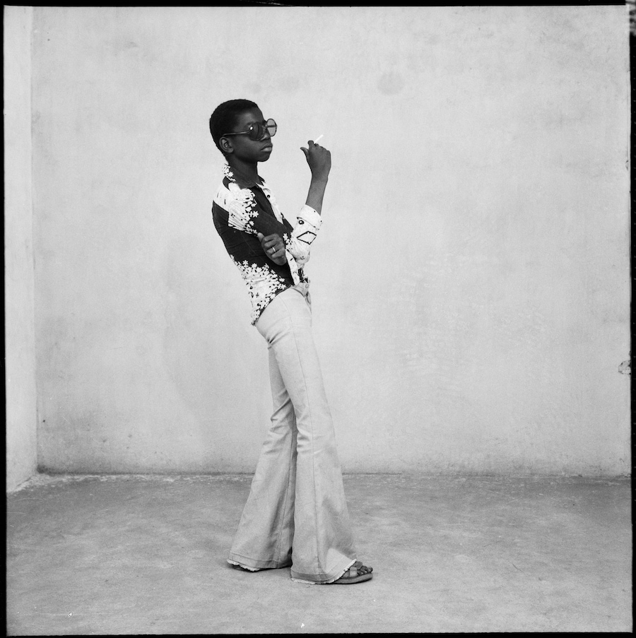 7. Malick Sidibé, Un Yé-yé en position, 1963 3