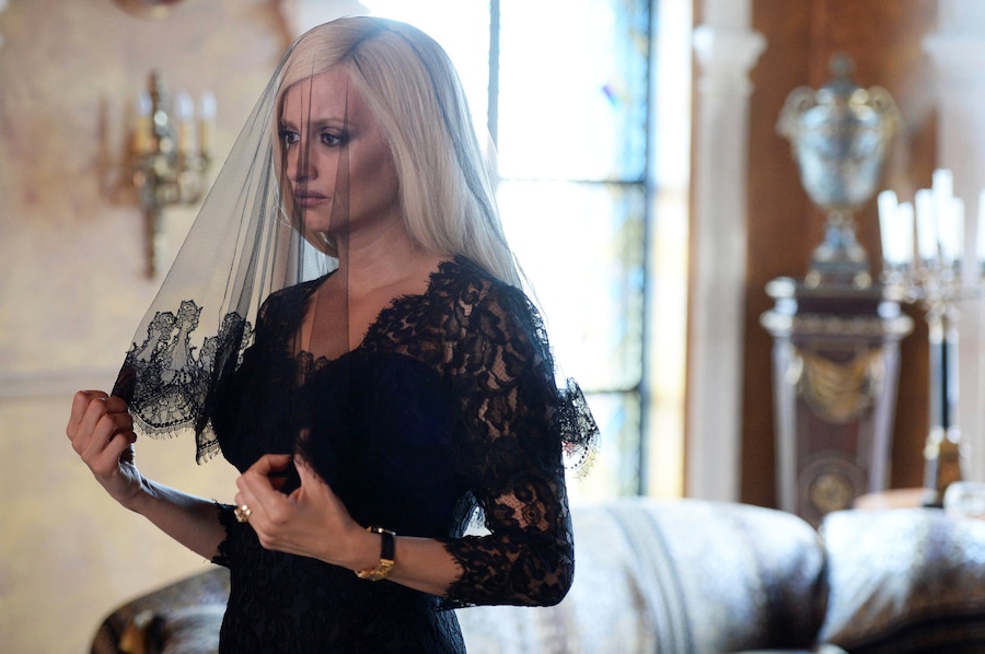 american crime story versace gianni donatella penelope cruz 0