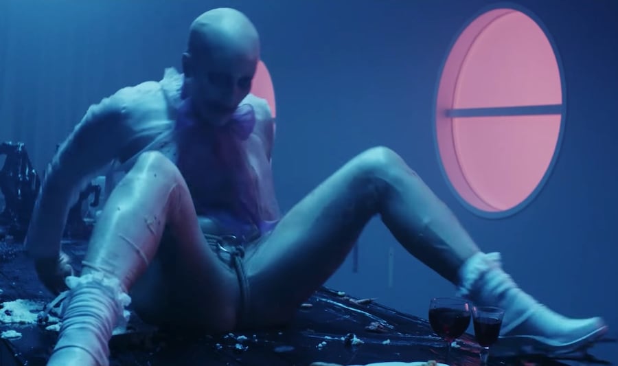 Fever Ray - Wanna Sip