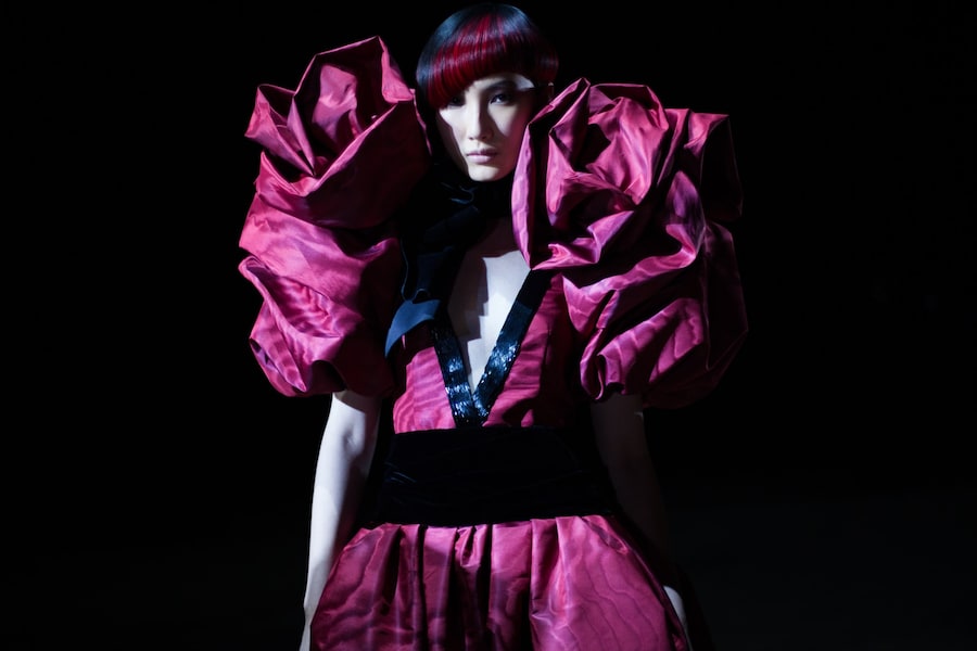 marc jacobs aw18 show new york nyfw 80s 10