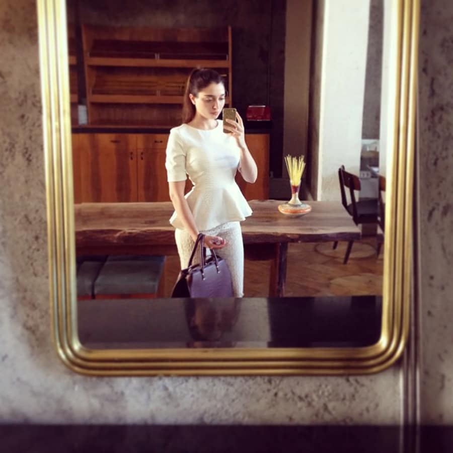 Excellencies and Perfections – Amalia Ulman 0