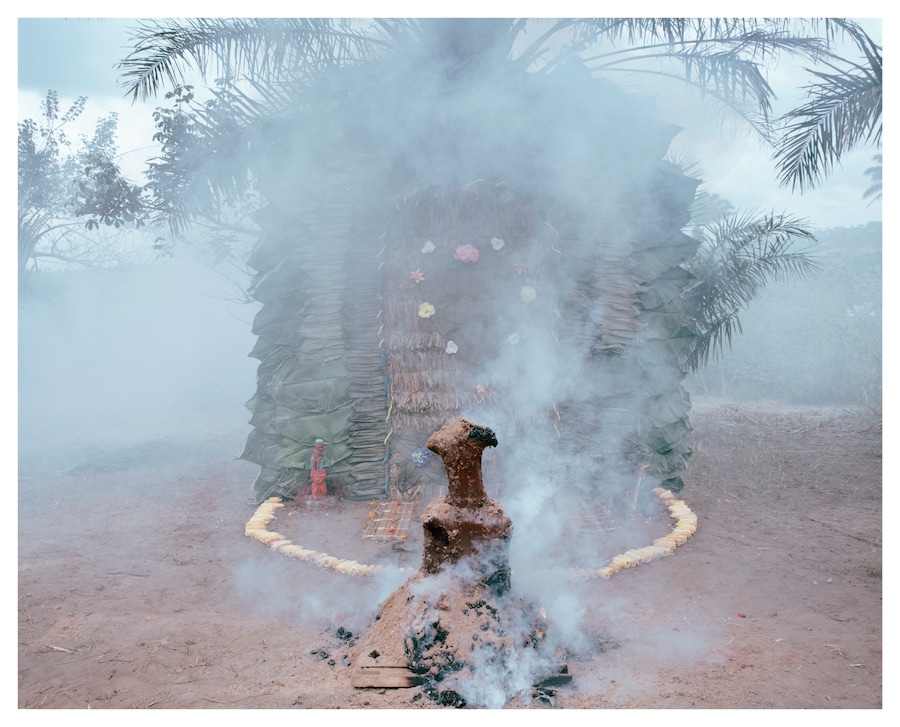 Baloji - Peau de Chagrin Bleu de Nuit music video 6