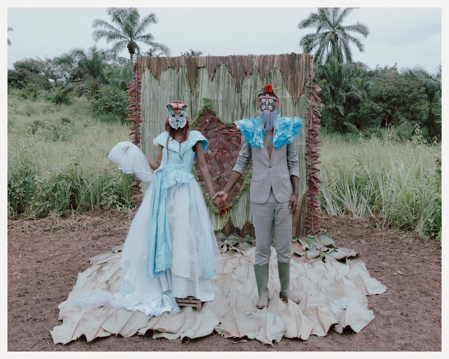 Baloji - Peau de Chagrin Bleu de Nuit music video 20