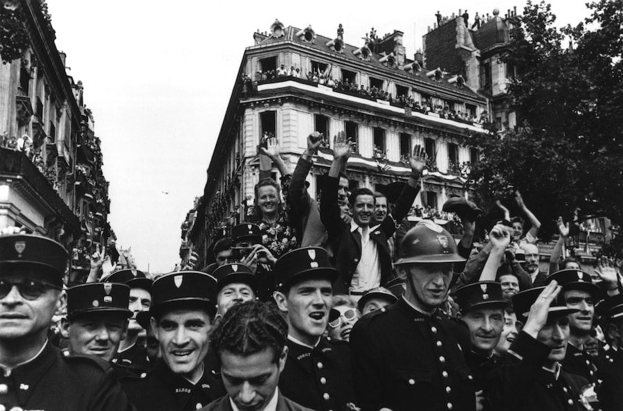 Robert Capa_ICP_Magnum Photos BOB-NN11543390 14