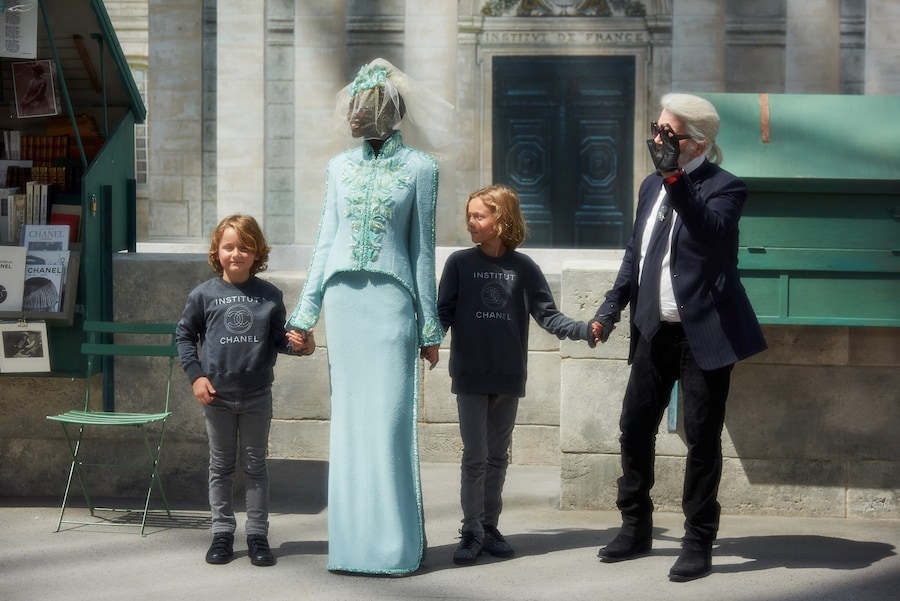 chanel karl Lagergeld haute couture aw18 paris pfw 17