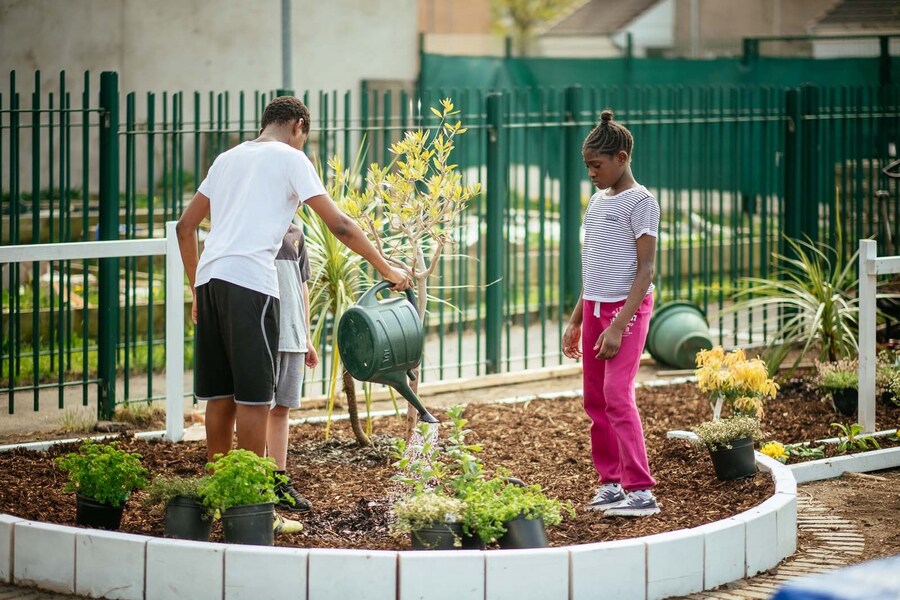Mohamed Bourouissa, Resilience Garden, 2018. Granb 1