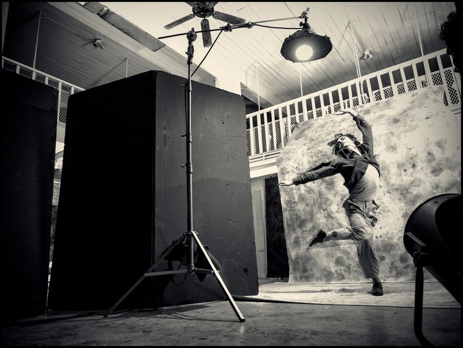 pirelli calendar albert watson gigi hadid alexander wang 8