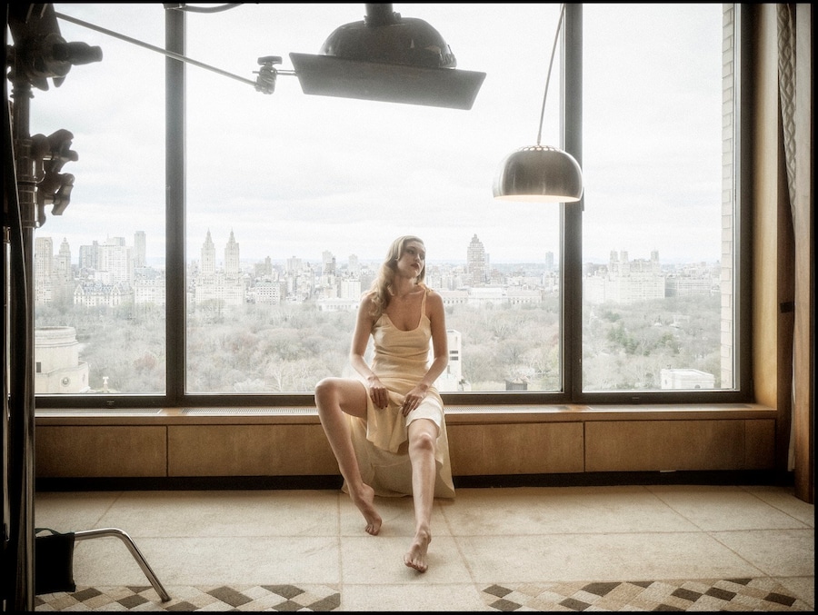 pirelli calendar albert watson gigi hadid alexander wang 3